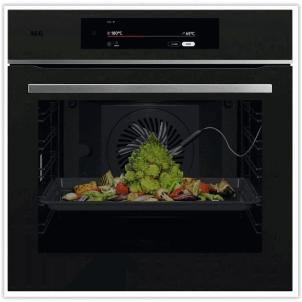 Four encastrable multifonction pyrolyse noir AEG