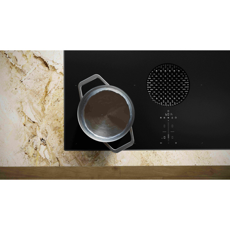 Table induction avec dispoitif aspirant Xpure Bora