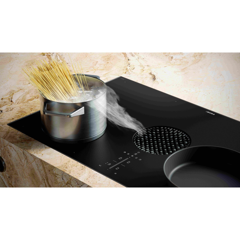 Table induction avec dispoitif aspirant Xpure Bora