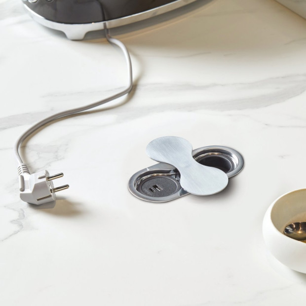 Bloc prise inox brossé à encastrer avec Usb A -Usb C