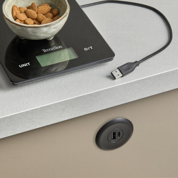 Bloc prise a encastrer USB-A et USB-C Finition Noir Mat