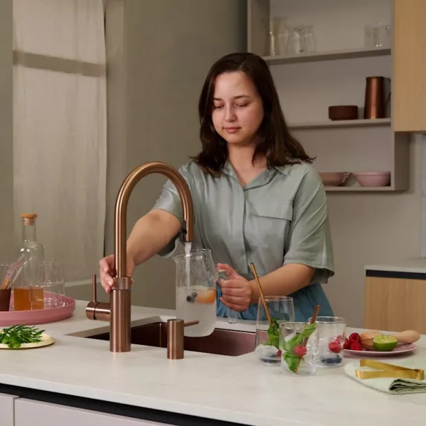 Mitigeur eau bouillante Douchette Flex Cuivre rosé avec PRO3