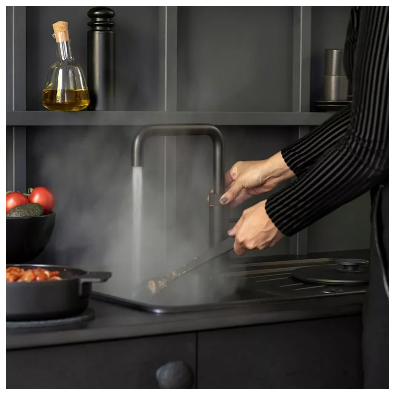 Mitigeur eau bouillante Fusion Square Noir - Réservoir PRO3