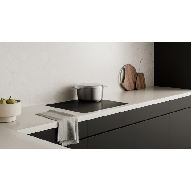Table de cuisson induction 4zones Vzug