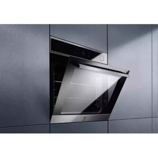 Four combiné vapeur pyrolyse 72l Electrolux