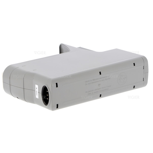 Generateur de vapeur reservoir four a vapeur Miele DG2661